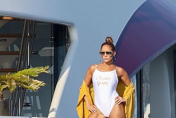 Jennifer Lopez nude