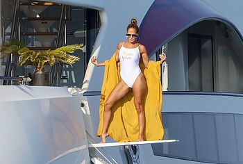 Jennifer Lopez nude