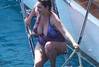 Kelly Brook nude
