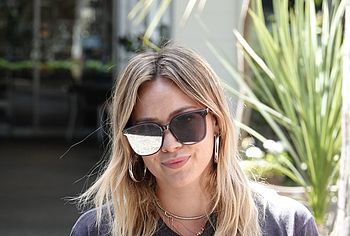Hilary Duff nude
