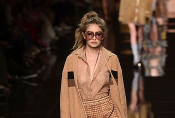 Gigi Hadid nude