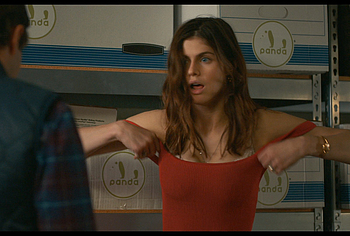Alexandra Daddario nude
