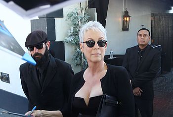 Jamie Lee Curtis nude