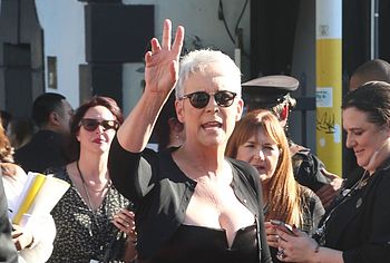 Jamie Lee Curtis nude