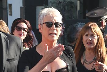 Jamie Lee Curtis nude
