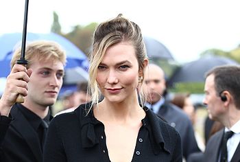 Karlie Kloss nude