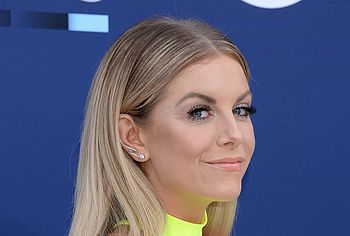 Lindsay Ell nude