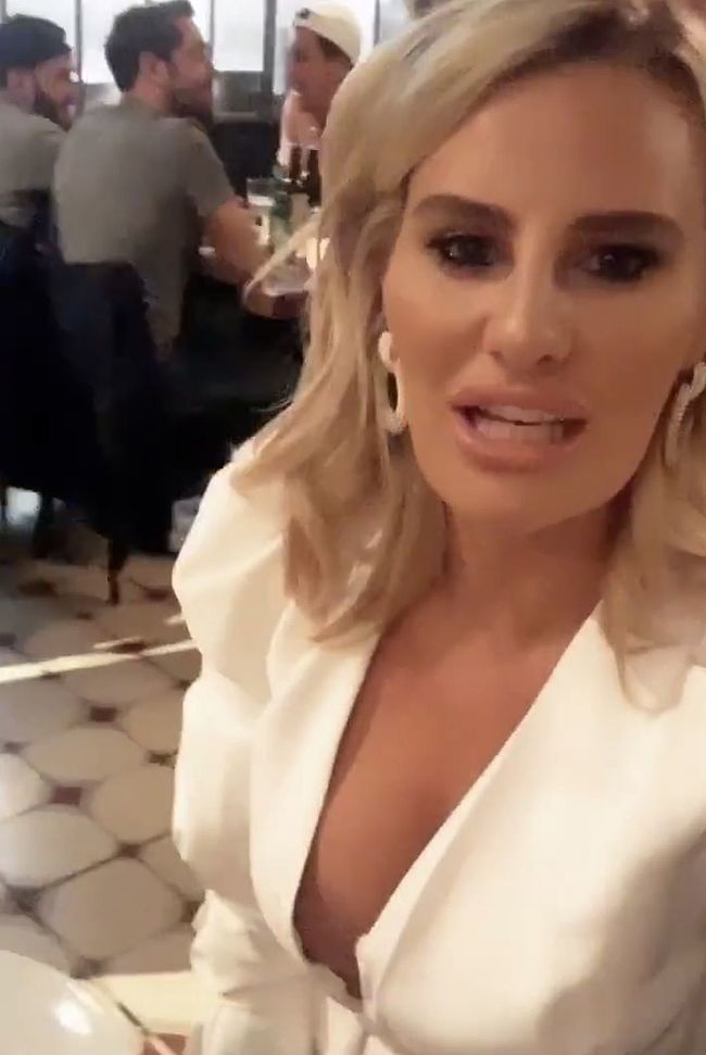 Danielle Armstrong nude