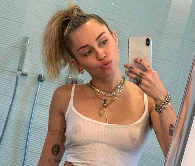Miley Cyrus nude