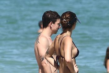 Isabeli Fontana nude