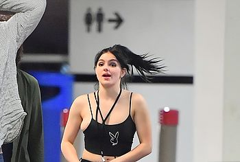 Ariel Winter nude
