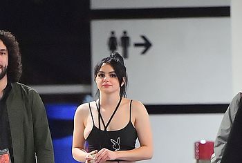 Ariel Winter nude