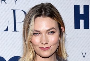Karlie Kloss nude