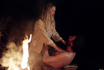 Dominique Swain nude