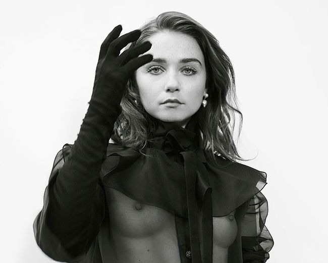 Jessica Barden nude