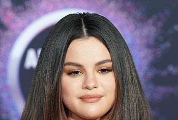 Selena Gomez nude
