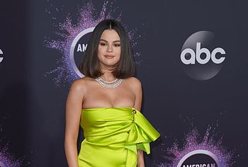 Selena Gomez nude