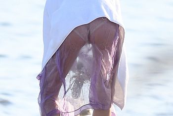 Hailey Bieber-Baldwin nude