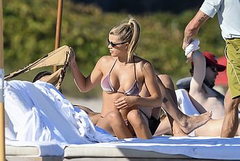 Sofia Richie nude