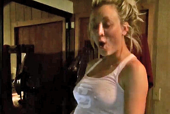 Kaley Cuoco nude