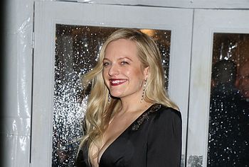 Elisabeth Moss nude