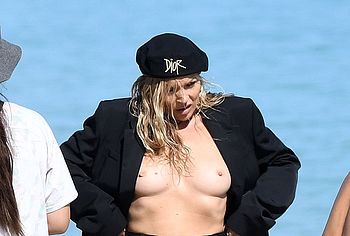 Kate Moss nude