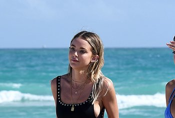 Kaitlynn Carter nude