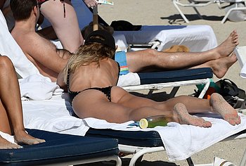 Kaitlynn Carter nude