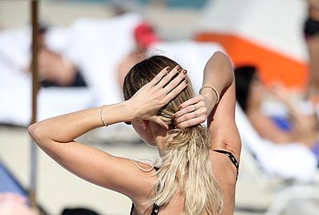 Kaitlynn Carter nude