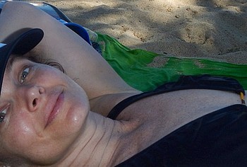 Dina Meyer bath-suit