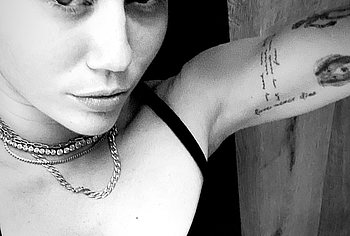 Miley Cyrus Nude lingerie