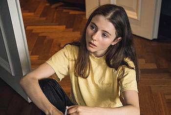Thomasin McKenzie ass