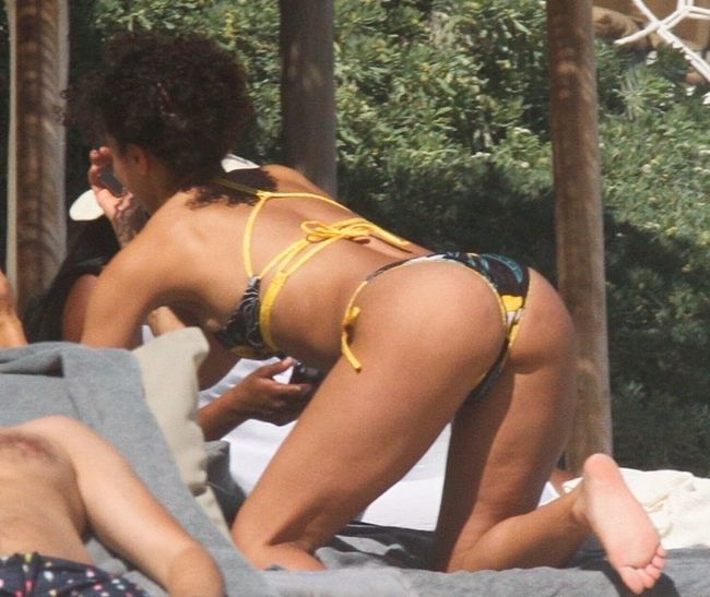 Alisha Wainwright Ass