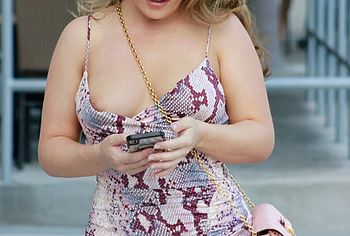 carmen valentina oops