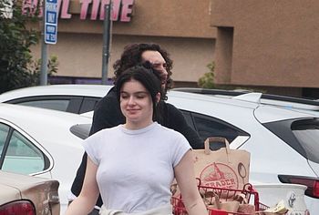 Ariel Winter naked