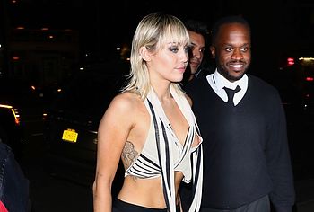 miley cyrus lesbian sex