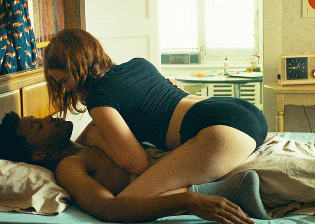 zoey deutch nude ass