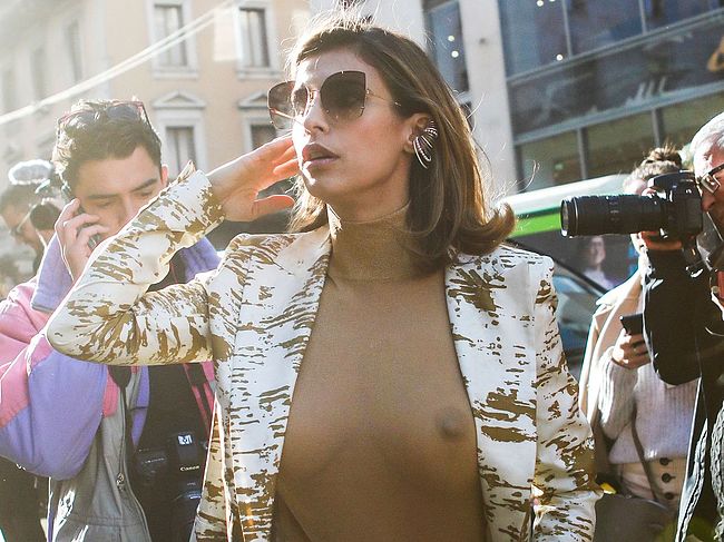 elisabetta canalis nude tits