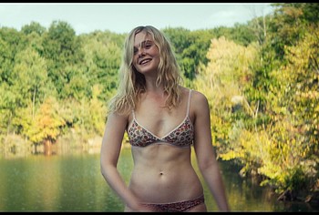 elle fanning nudity
