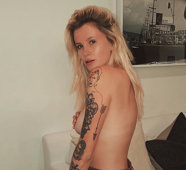 ireland baldwin nude