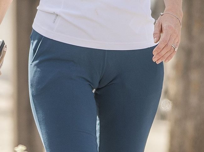 hayley roberts hasselhoff cameltoe