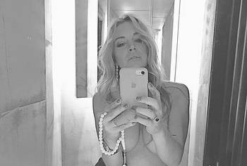 lindsay lohan nude