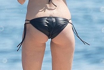 natasha andrews bikini