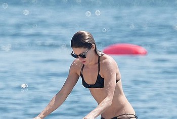 natasha andrews naked