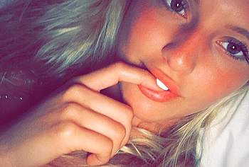 angeline appel nude selfie