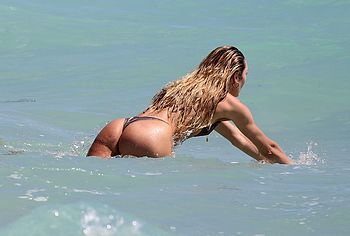 candice swanepoel nude photos