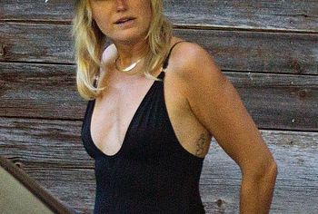 Malin Akerman nipslip