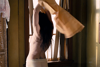 Lynn Collins topless