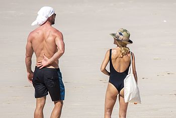 Elsa Pataky exposed