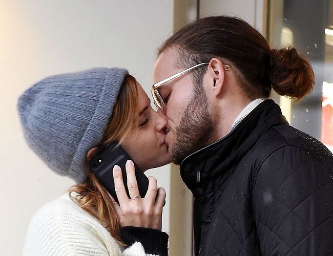 Emma Watson nude tits and pussy